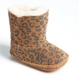 EUC UGG boots Cassie leopard print